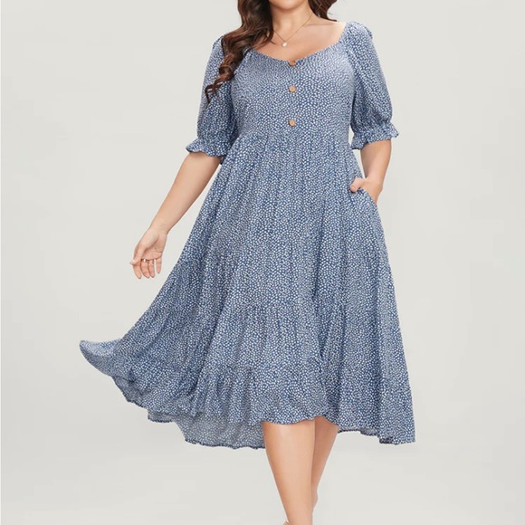 BloomChic Dresses & Skirts - BloomChic Blue/White Geometric Button Detail Lantern Sleeve Tiered Dress Plus 4X